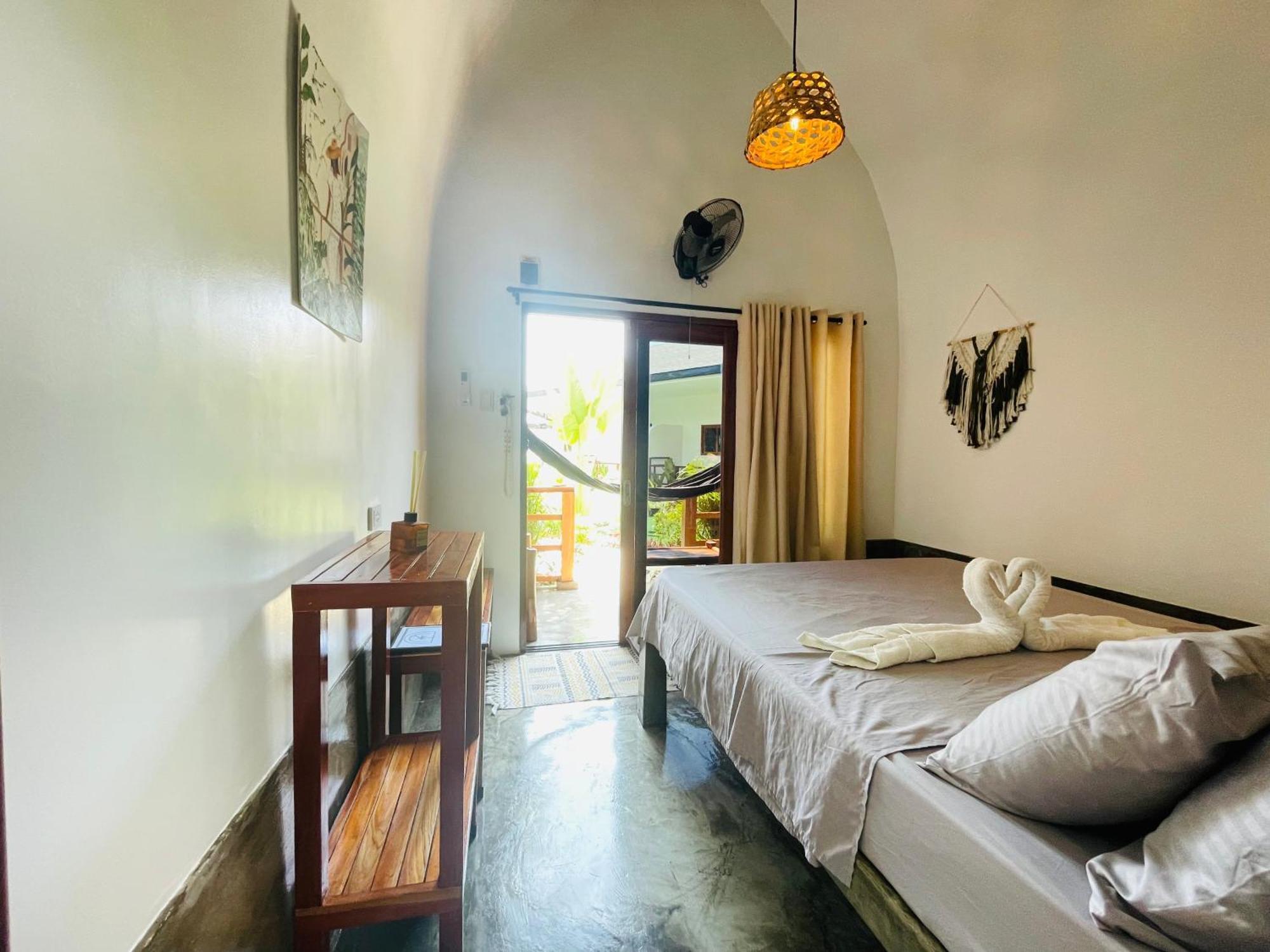 Maayong Hostel (Adults Only) Моалбоал Экстерьер фото